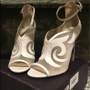 💲⬇️ Brian Atwood ankle strap shoes 4.5" heel